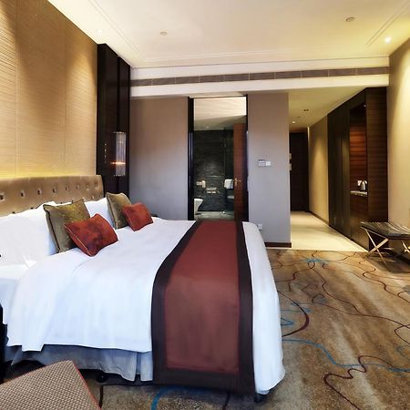 Shenzhen Baohengda International Hotel ภายนอก รูปภาพ