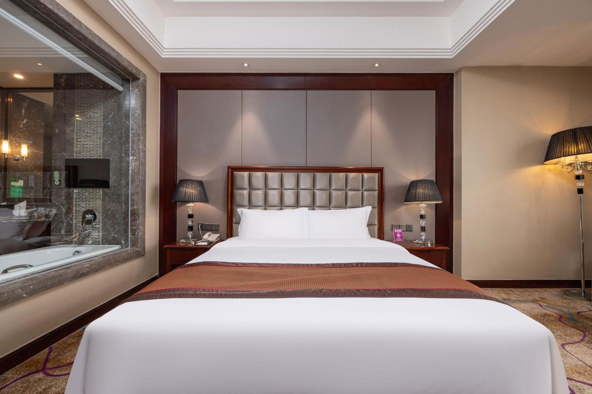Shenzhen Baohengda International Hotel ภายนอก รูปภาพ