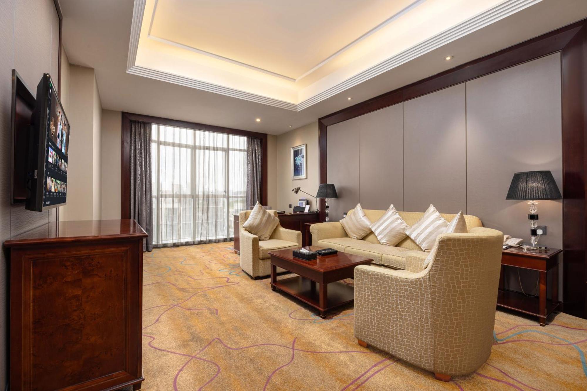 Shenzhen Baohengda International Hotel ภายนอก รูปภาพ