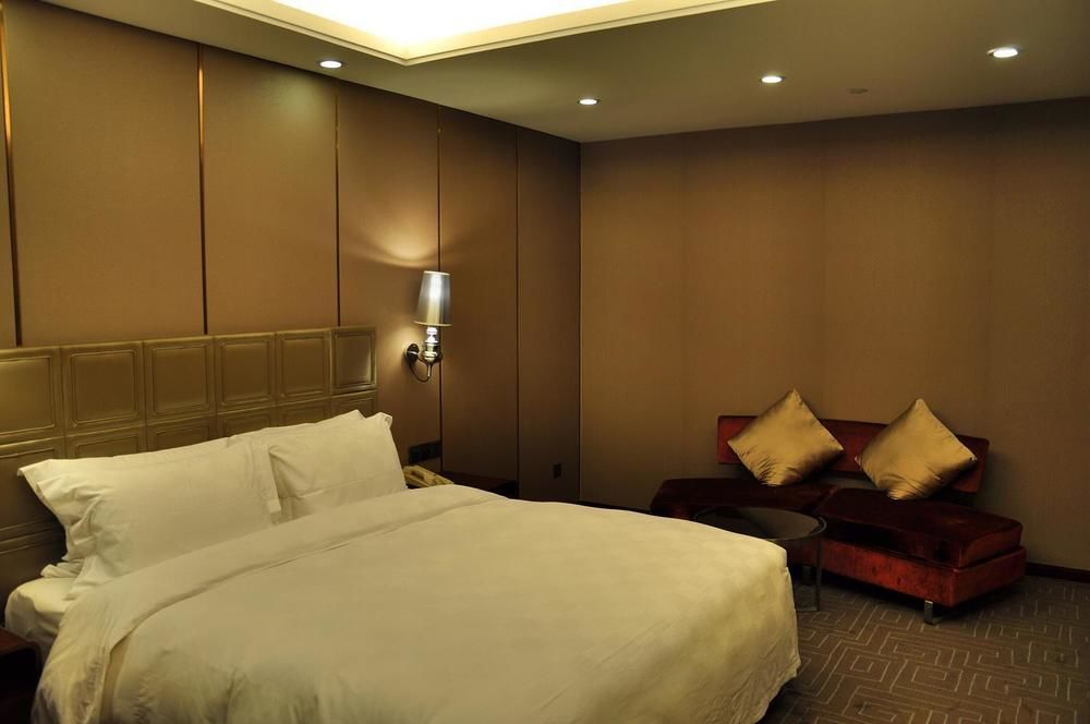 Shenzhen Baohengda International Hotel ภายนอก รูปภาพ